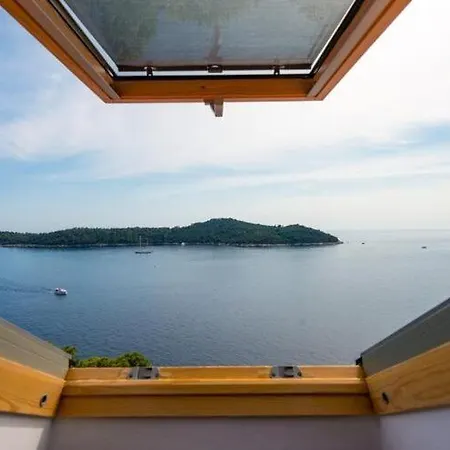 アパート Kirigin - Comfort Two Bedroom With Terrace And Sea View Lile ドゥブロブニク